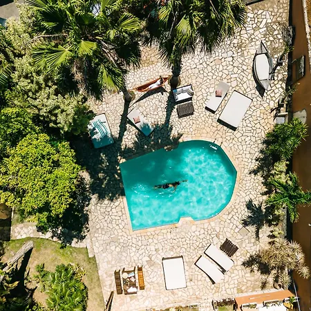 Photo de Pousada Casa Cactus Praia Da Tartaruga Buzios