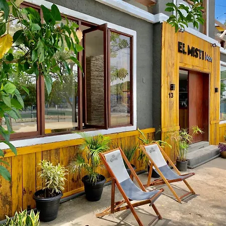 El Misti Hostel & Suites Buzios foto